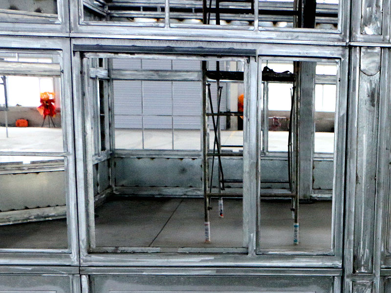 small Victorian style greenhouse ， Victorian style greenhouse， Steel and glass